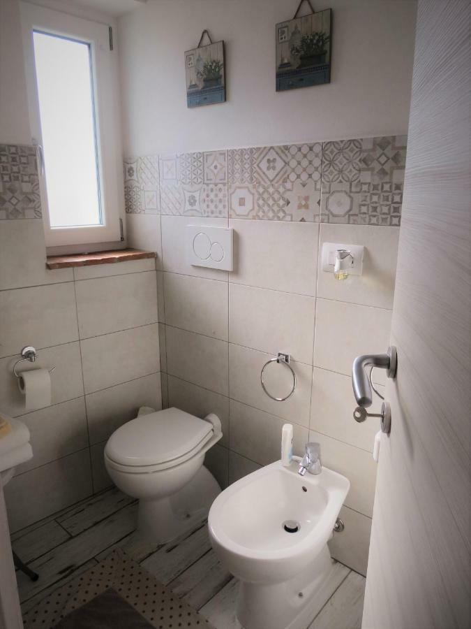 Casa Leo Apartment กาโปลิเวรี ภายนอก รูปภาพ