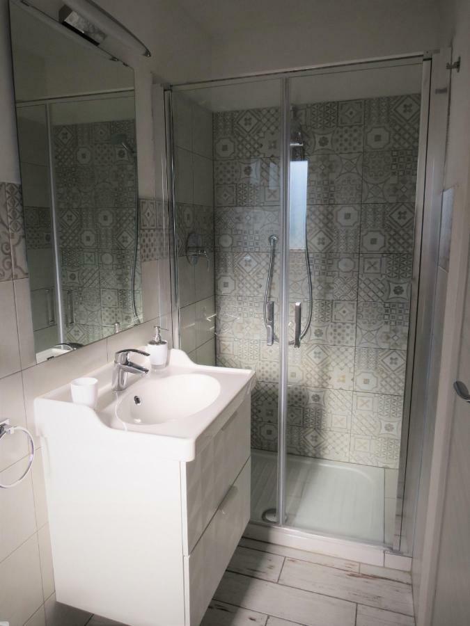 Casa Leo Apartment กาโปลิเวรี ภายนอก รูปภาพ
